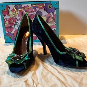 Poetic License heels